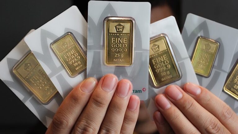 Harga Emas Antam Meroket Naik Rp47.000 Imbas Kenaikan Harga Emas Dunia